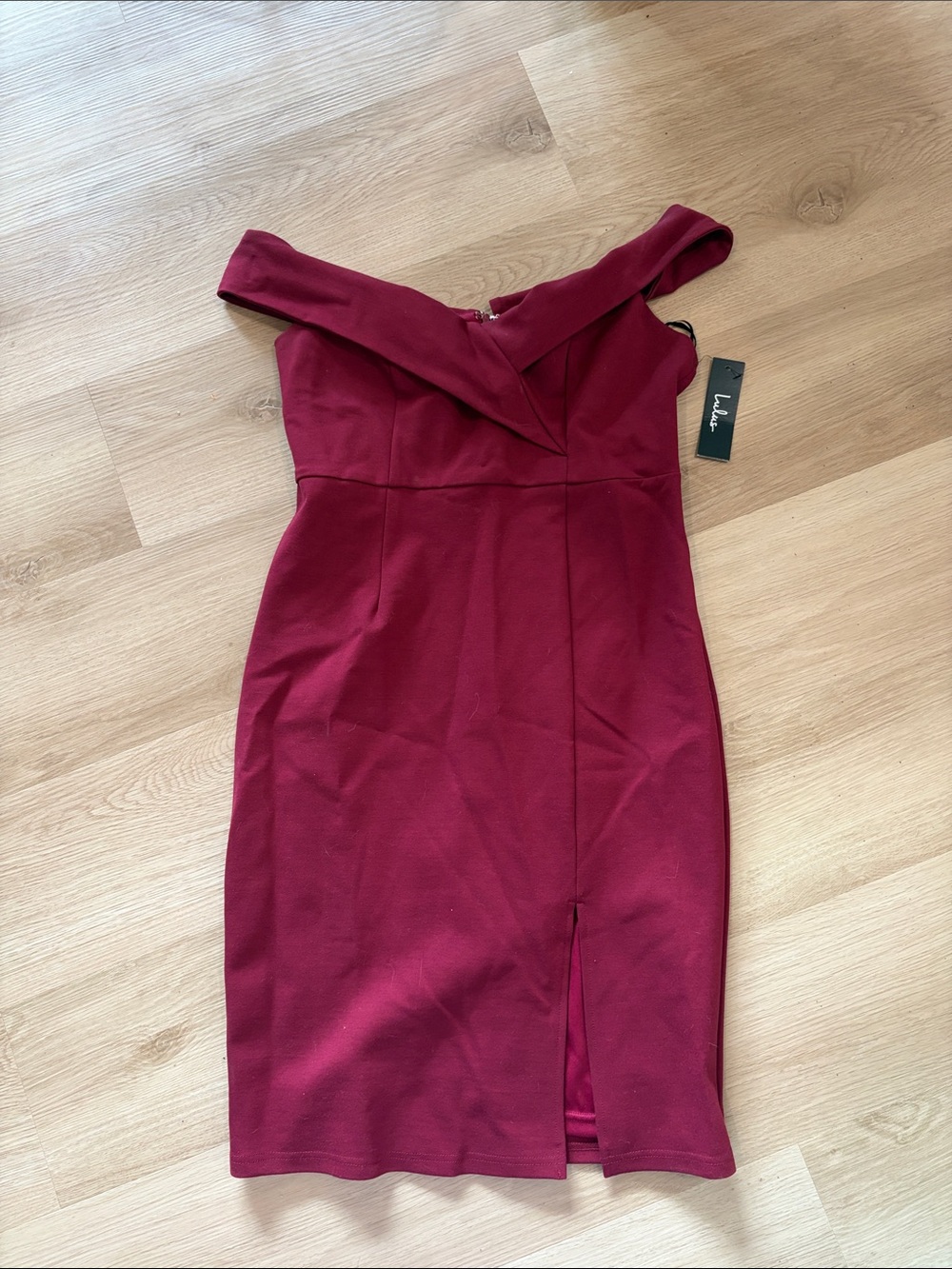 Sleeveless Off-Shoulder Burgundy Women’s Dress